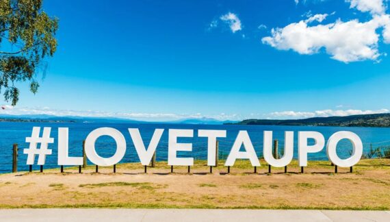 Love Taupo Sign